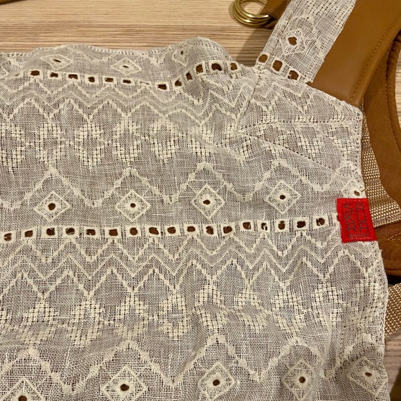 Sakura Bloom Ivory Eyelet Scout With Bourbon Linen & Butterscotch Leather - Picture 3 of 7